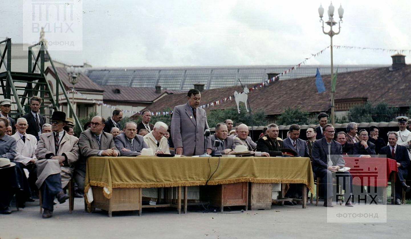 ВСХВ - павильон "Собаководство",СССР